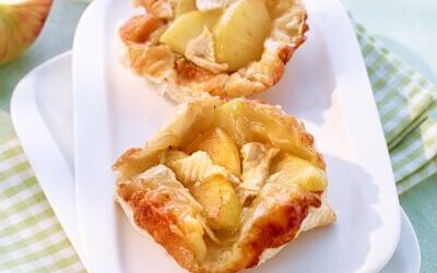 Herzhaftes Apfel-Camembert-Törtchen